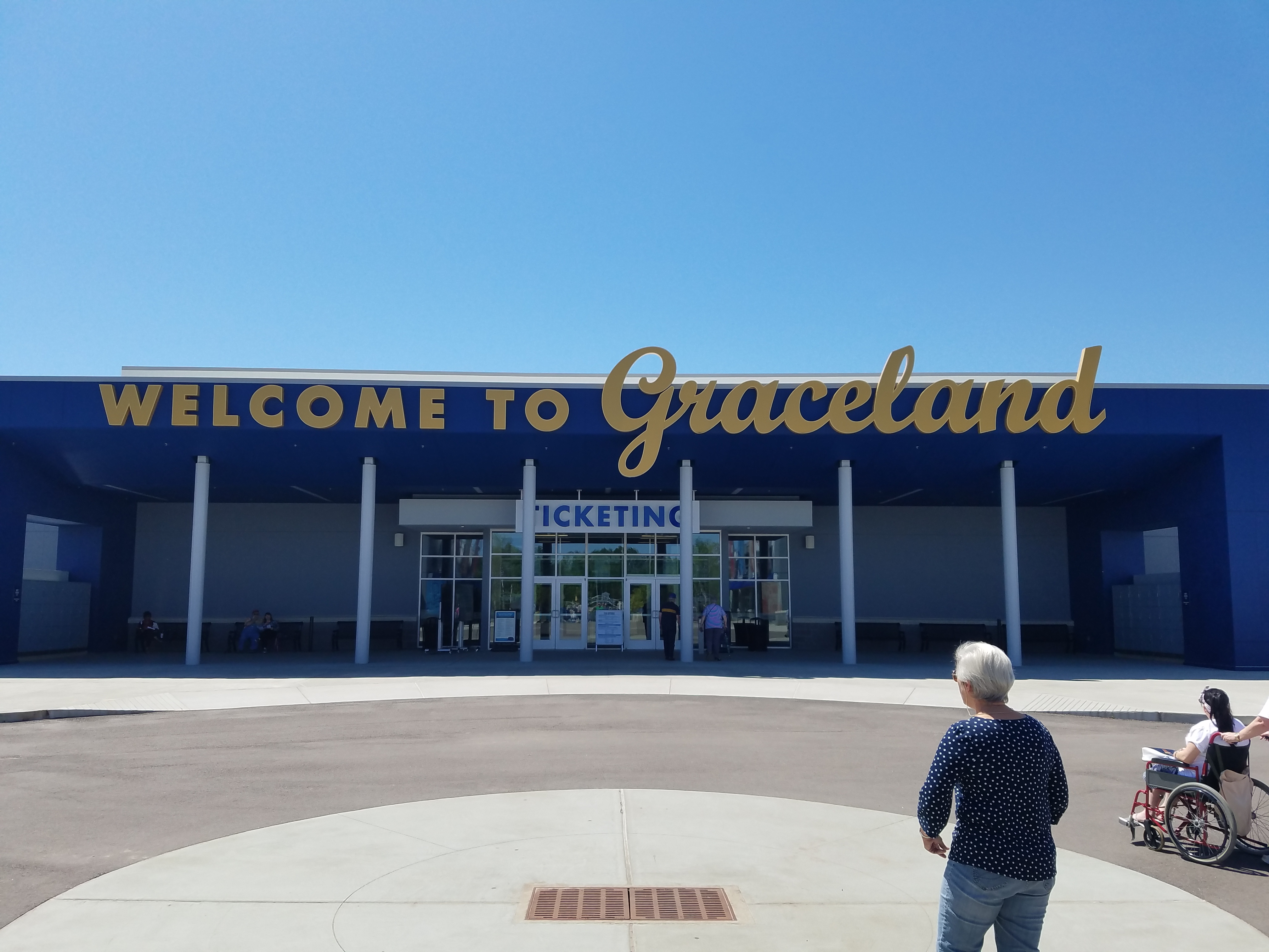 Graceland and BBQ All that, and more! Are We Where Yet?!!